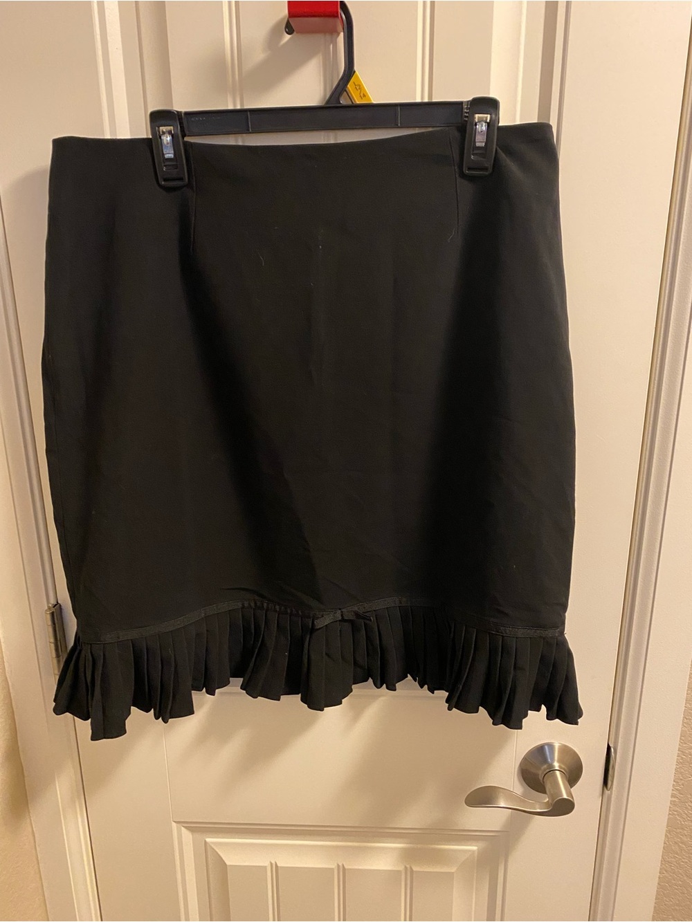 Worthington Stretch Skirt 14 Lined Zip Back Ruffle Bottom Black